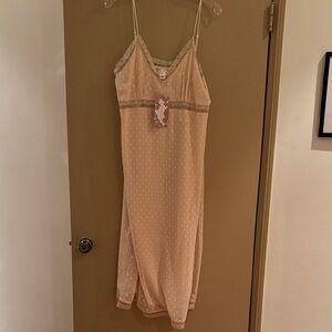 Delicate Lace Trim Chemise in Soft Cream